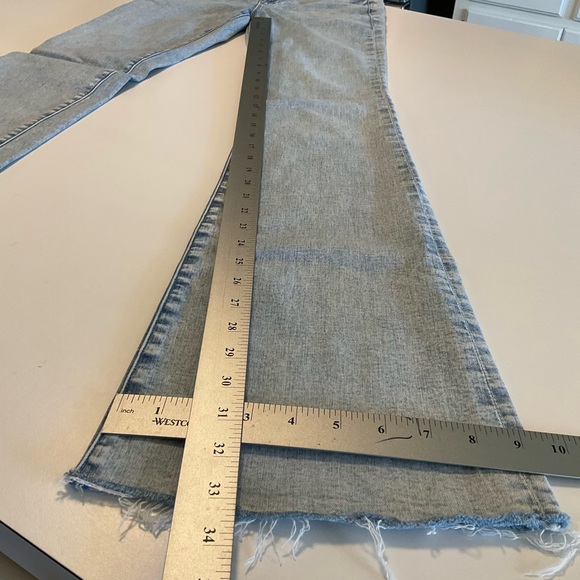 Frame High Rise Blue Denim Flare Raw Edge Leg Jeans with Stretch, Size 27 - Picture 16 of 16